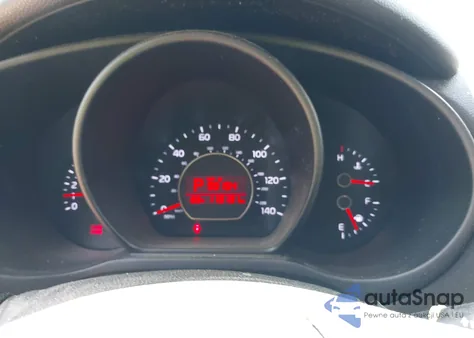 2016 Kia Soul z USA, uszkodzony, nr VIN KNDJN2A22G7268454